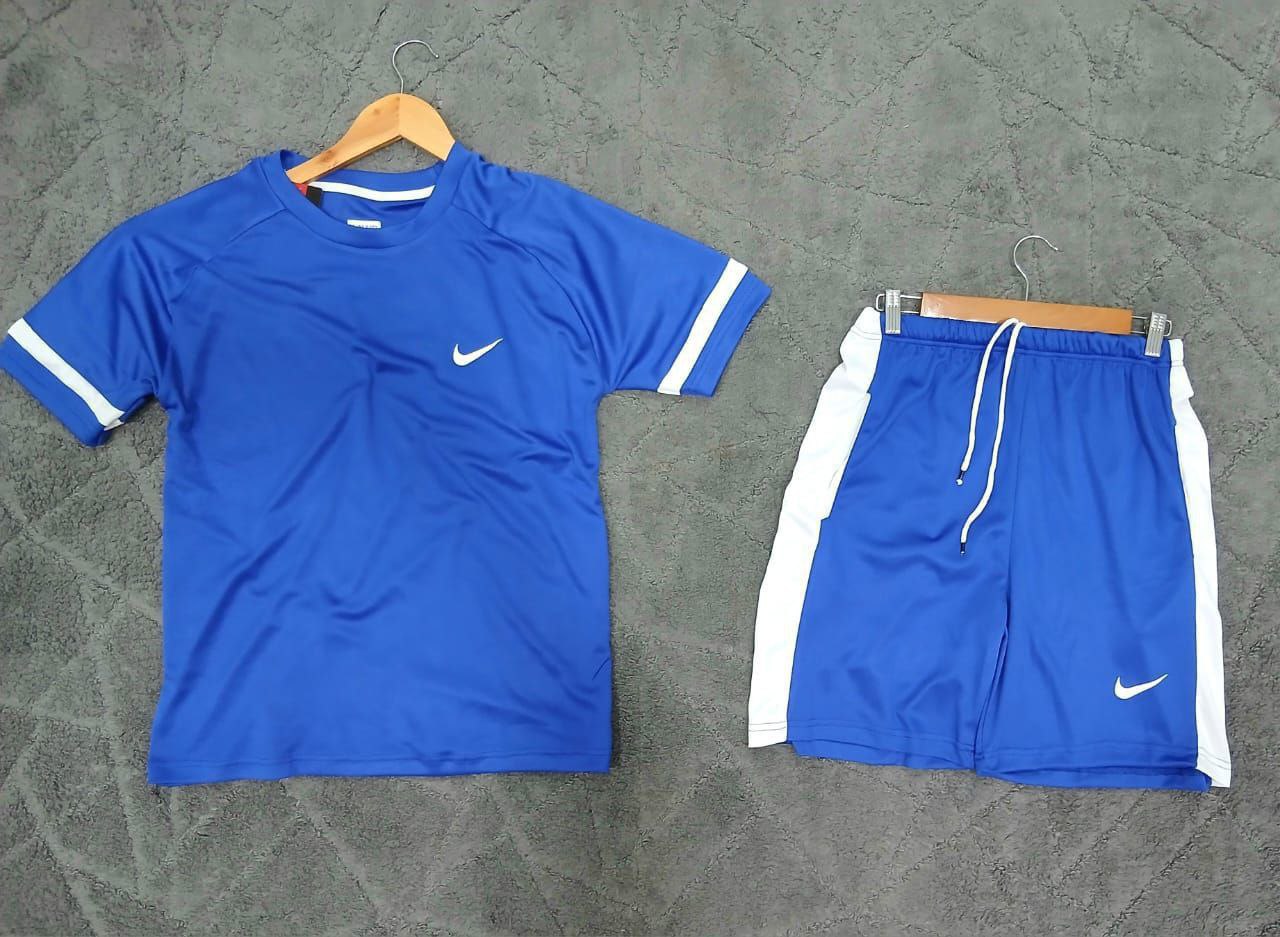 طقم رياضي ماركة نايك بخامة تيشيرت روزيتا وشورت سوفت – جودة ممتازة – مقاسات من L – 3XL