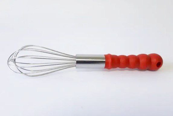 Stainless steel egg beater with colored handle - practical and stylish in every kitchen