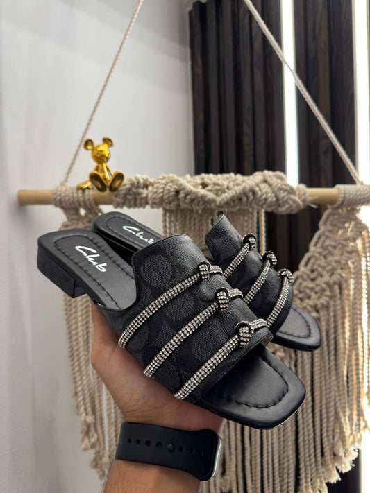 سليبر ستريس أنيق بخامة فاخرة