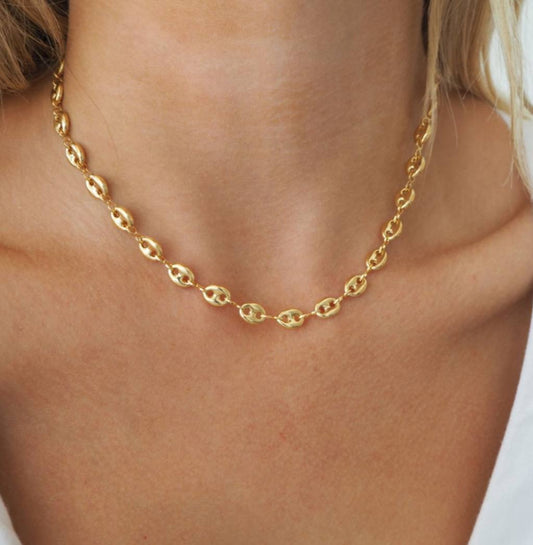 سلسلة ستانلس ستيل بتصميم حبة القهوة – لون ذهبي ثابت