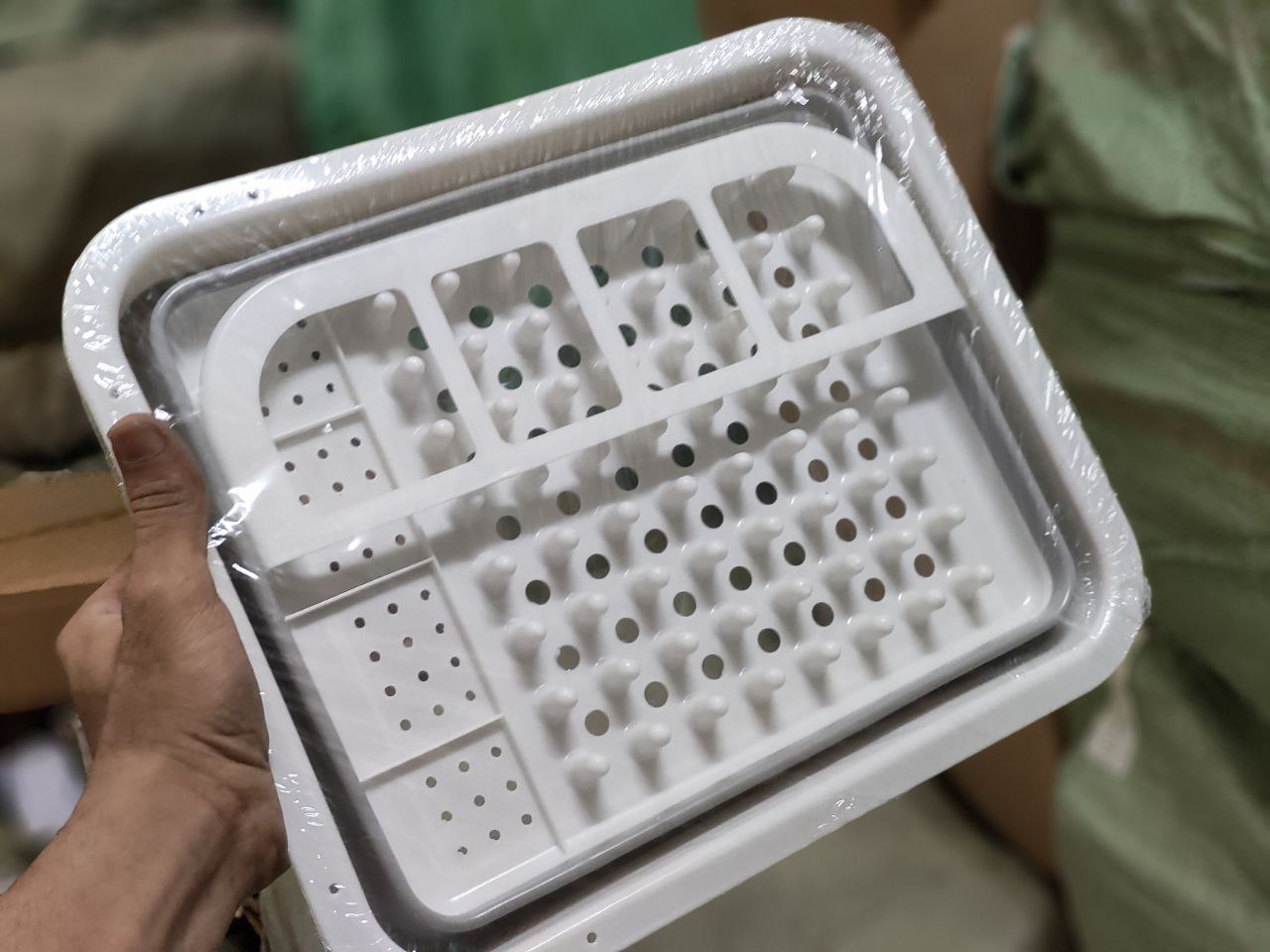 Practical and foldable silicone kitchen utensil holder - high quality to organize your kitchen smartly!