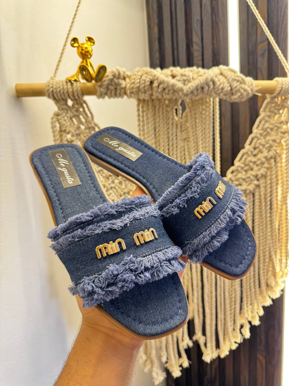 سليبر MiuMiu الترند الأجمل لهذا الموسم