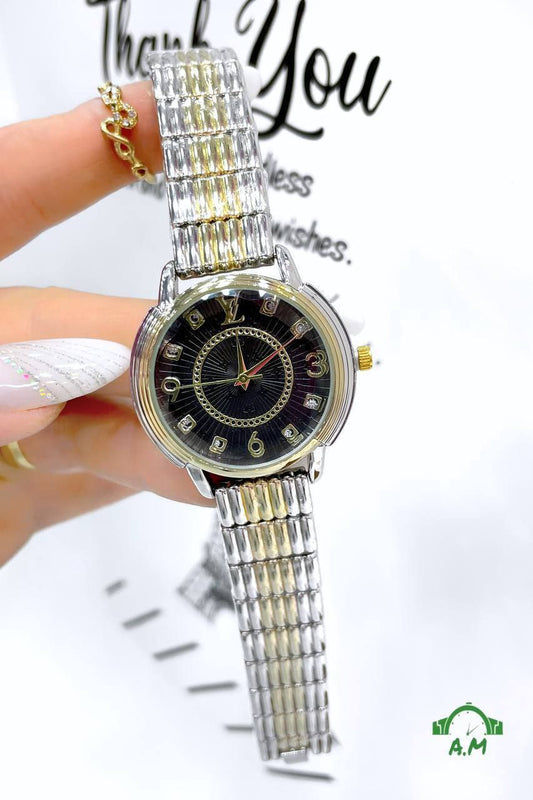 ساعة حريمي مميزة 2025 – متعددة الألوان – مقاس 32 ملم