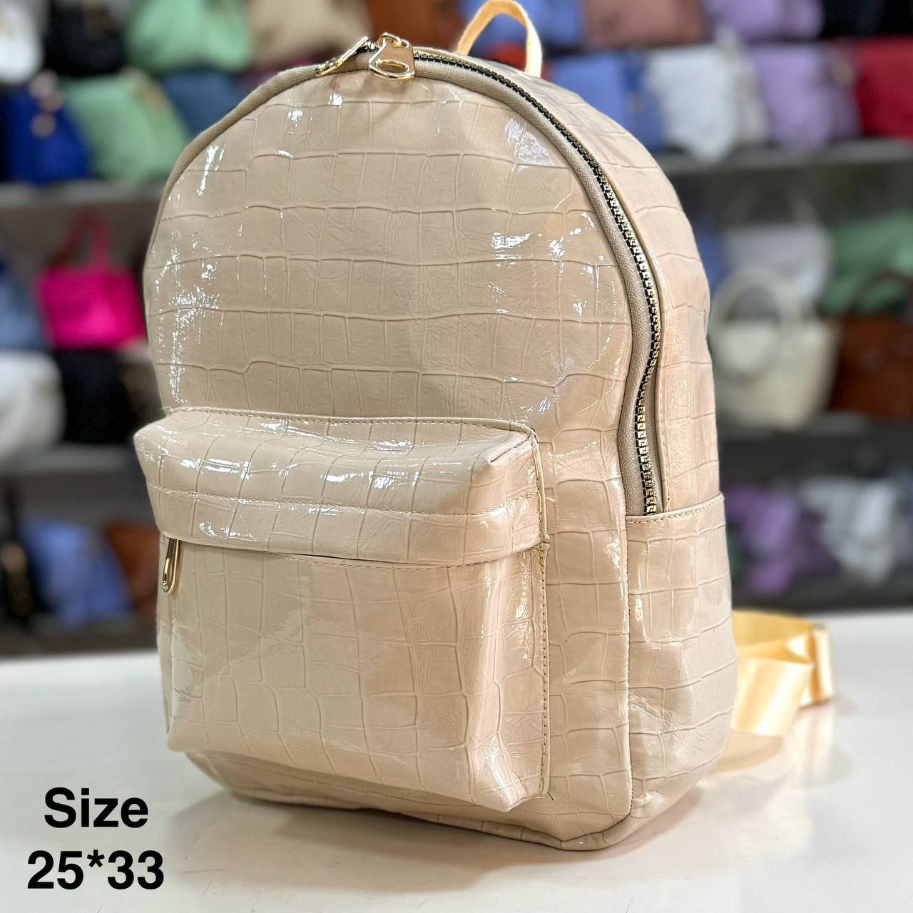 باك كروكودايل لماع – مقاس 25×33 سم – متعددة الألوان