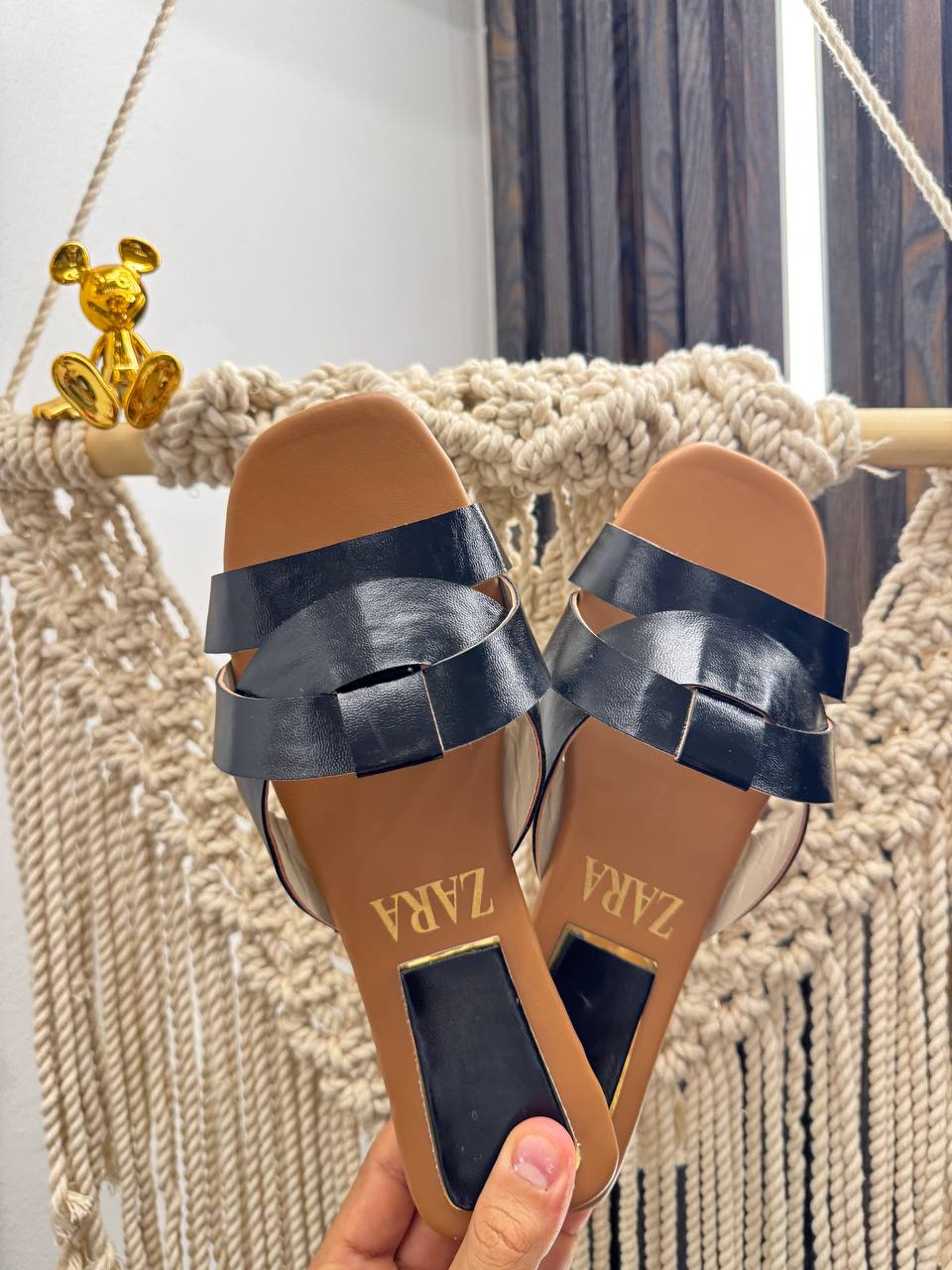 سليبر ZARA الترند – جودة فاخرة وسعر لا يُنافس