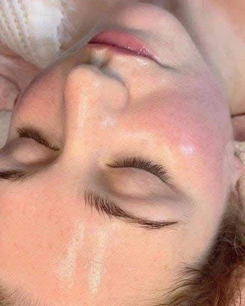 شفرات إزالة الشعر للوجه من ترينا للنساء دي ديرما بلانينج TRINA الأصلية – لبشرة ناعمة وصافية في دقائق - عبوة من قطعتين