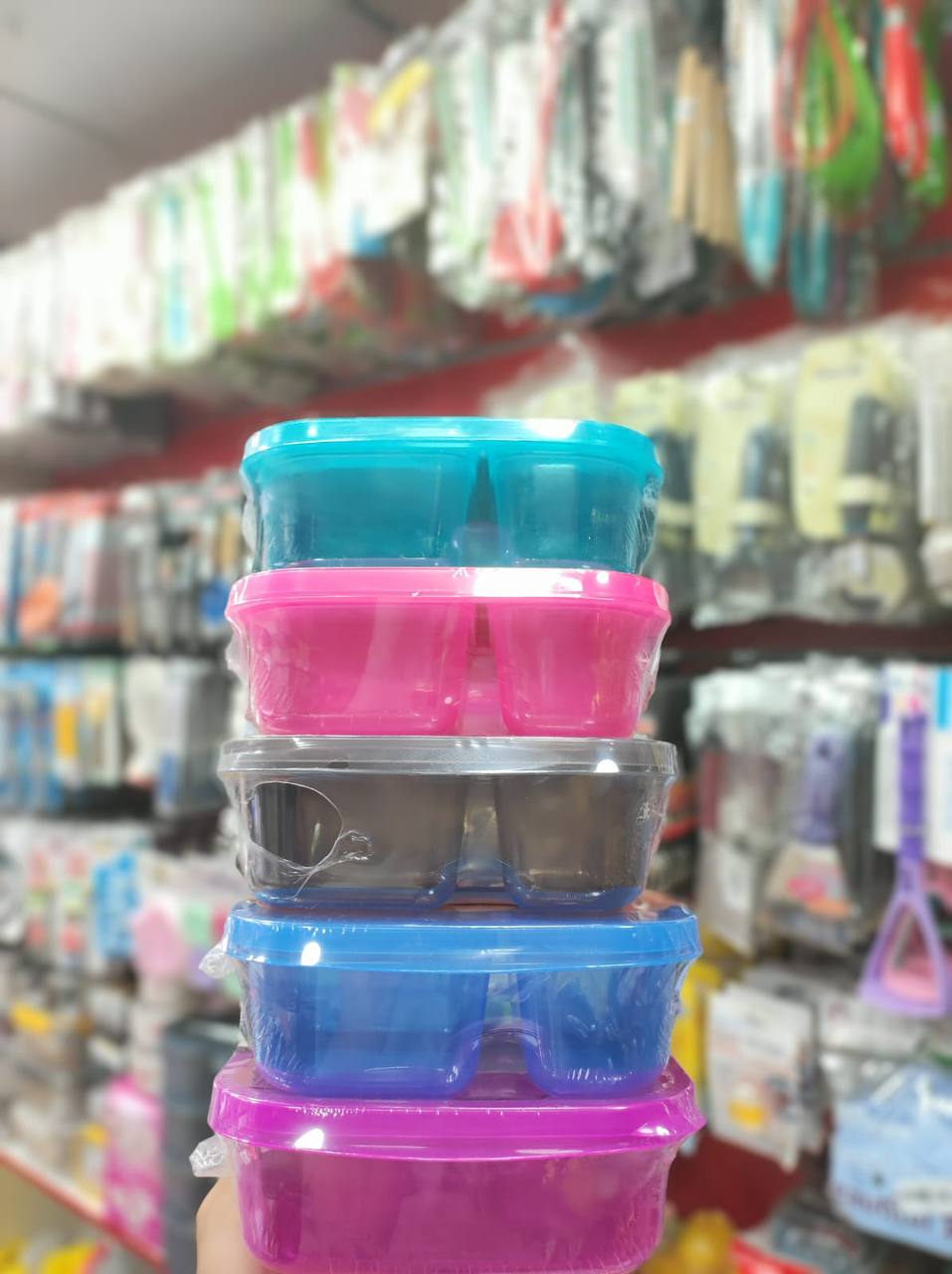 Simple Life Stylish and Safe Lunch Box with Perfect Size and Great Internal Organization!