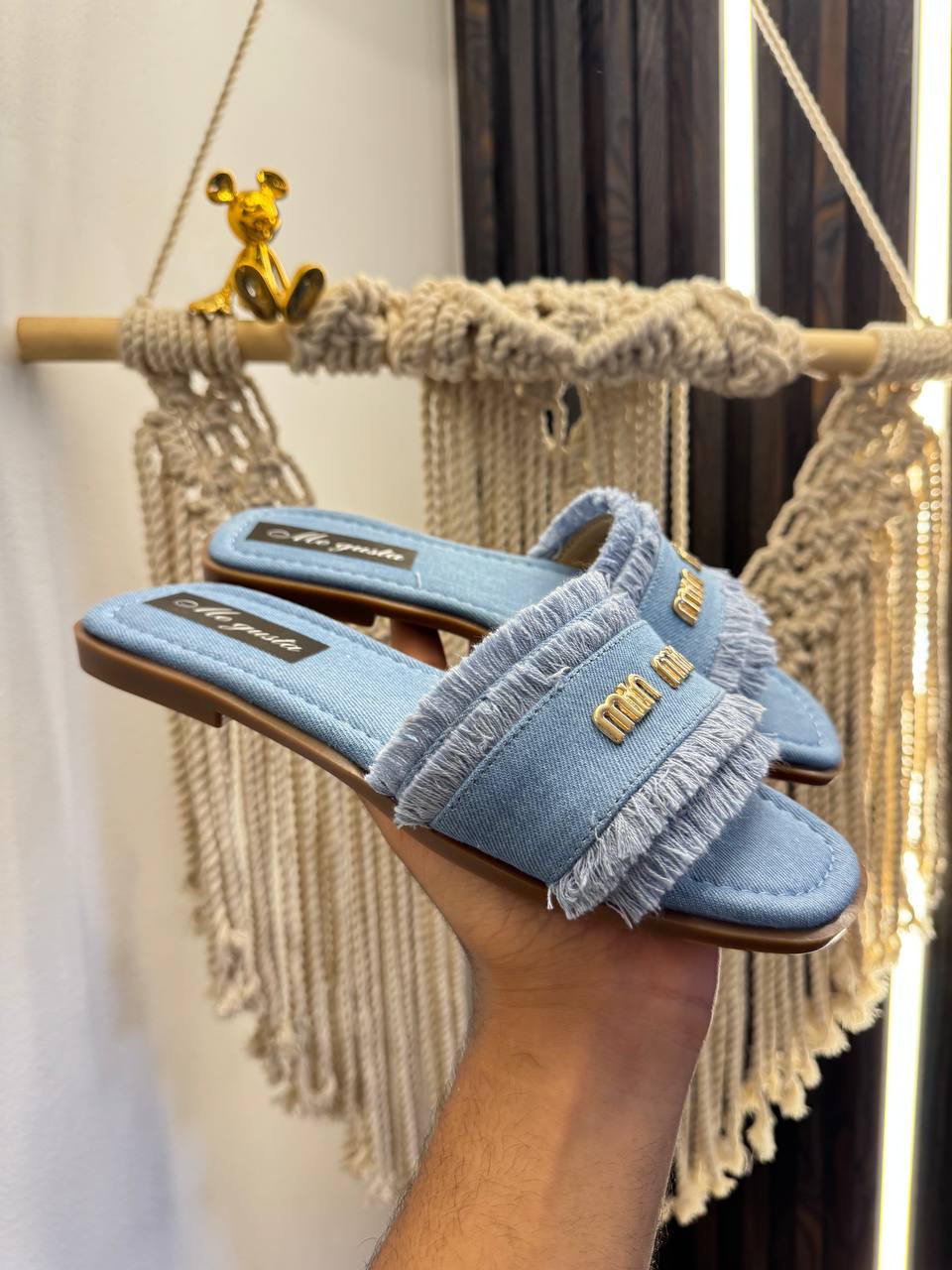 سليبر MiuMiu الترند الأجمل لهذا الموسم