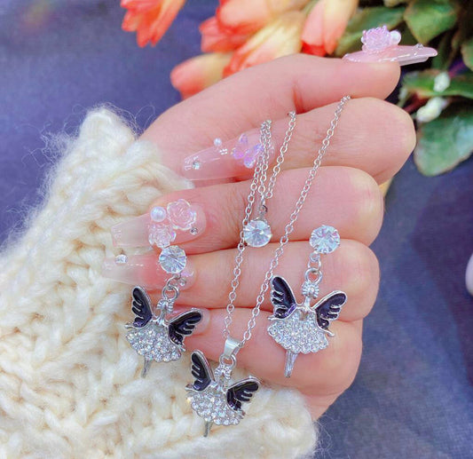 طقم راقصة باليه أنيق – مطلي بالبلاتين ومرصع بالفصوص