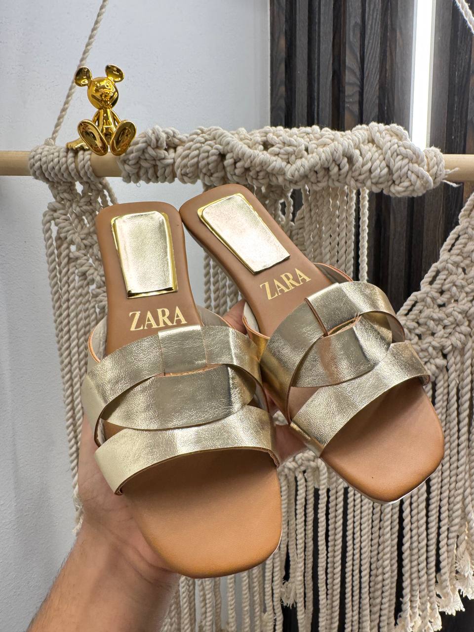 سليبر ZARA الترند – جودة فاخرة وسعر لا يُنافس