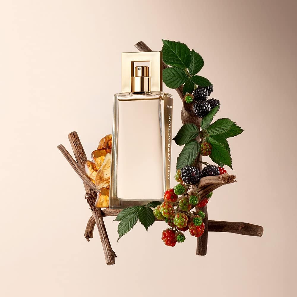 عطر اتراكشن  للنساء  أو دو بارفان 50 مل من أفون