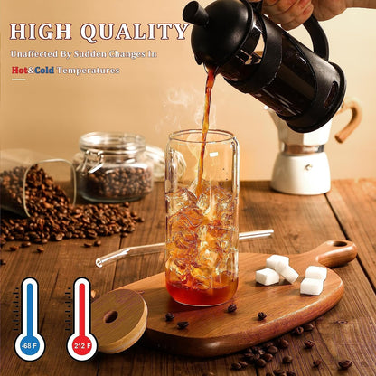 Trendy Cans Mug with Wooden Lid and Clear Glass Straw: Ideal for juices and iced coffee, withstands different temperatures and provides a unique drinking experience