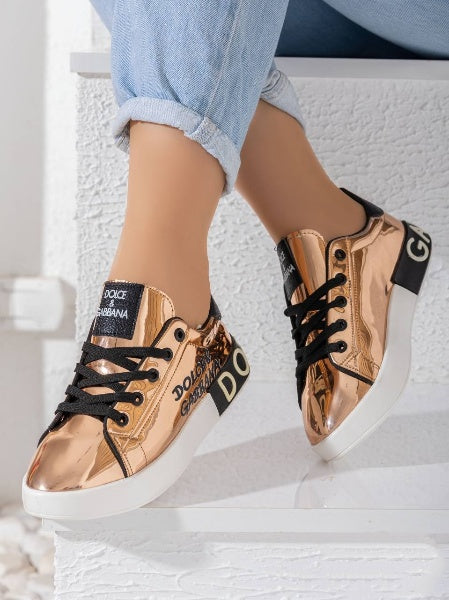 DOLCE &amp; GABBANA Flat Shoes – Luxurious and Distinctive Design