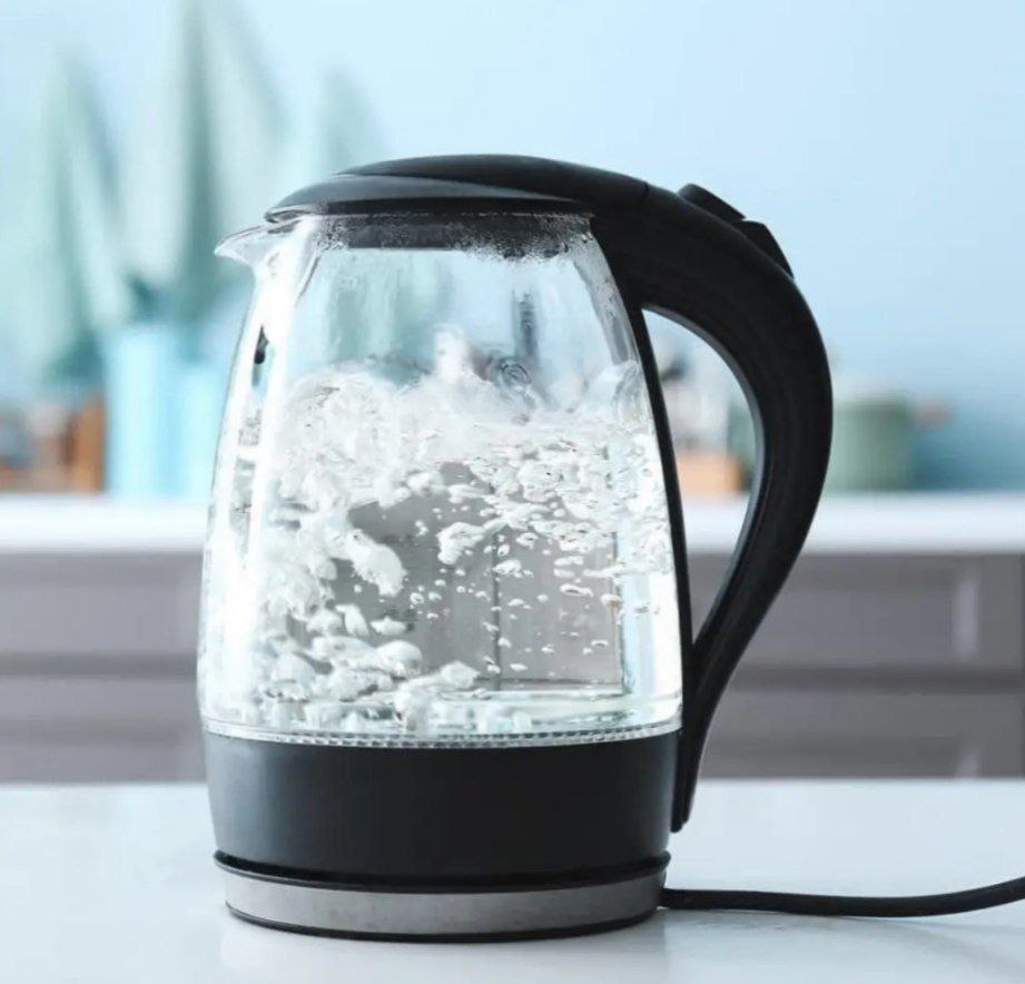 Pyrex Illuminated Kettle - 2L Capacity, High Quality and Elegant Design 