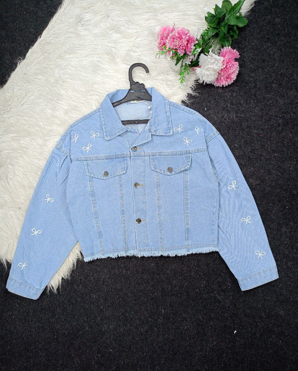 Embroidered denim jacket with bow designs, four-way denim, fits from 50 to 85 kg, comfortable and soft, a feminine touch at the heart of strength 