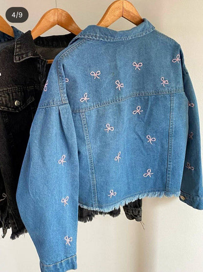 Embroidered denim jacket with bow designs, four-way denim, fits from 50 to 85 kg, comfortable and soft, a feminine touch at the heart of strength 