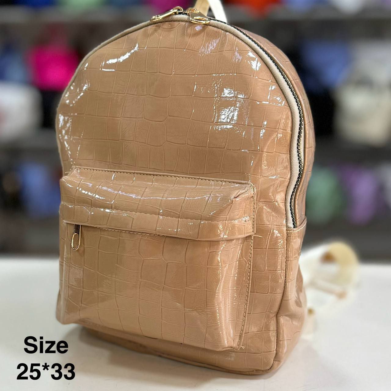 باك كروكودايل لماع – مقاس 25×33 سم – متعددة الألوان