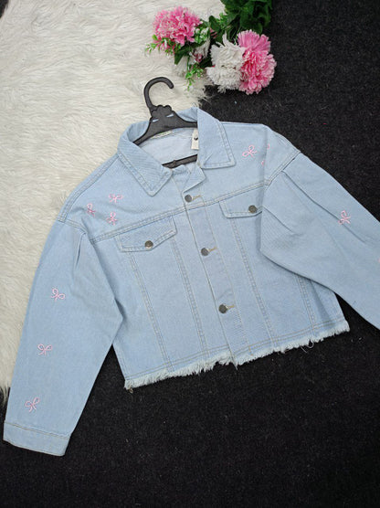 Embroidered denim jacket with bow designs, four-way denim, fits from 50 to 85 kg, comfortable and soft, a feminine touch at the heart of strength 