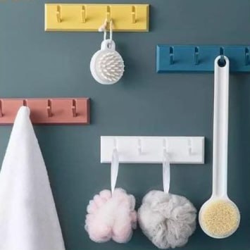 Multi-purpose wall hanger with weight capacity in different colors - modern and elegant design for perfect organization!