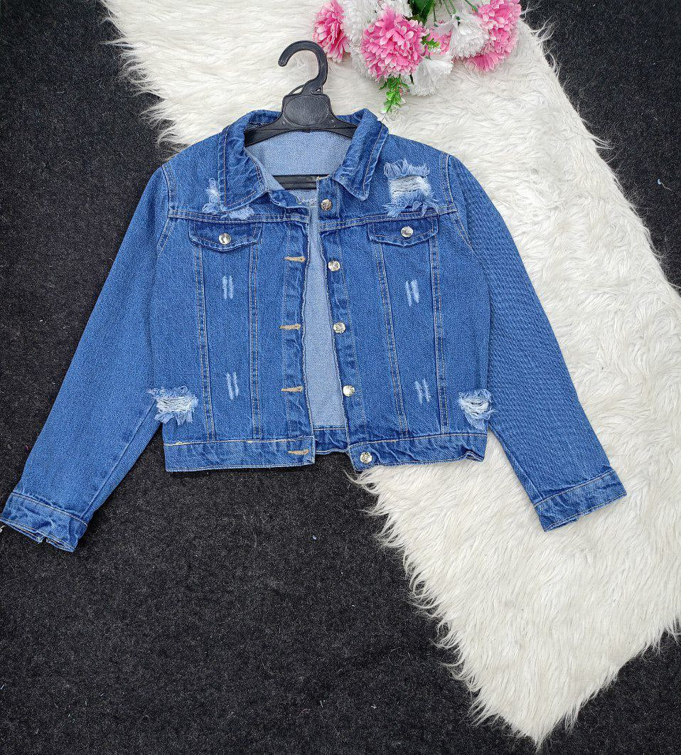 Girls' denim jacket, comfortable fit, from 50 to 85 kg - bold colors and an unmissable style for the best look!